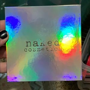 Naked Cosmetics holographic highlighter palette